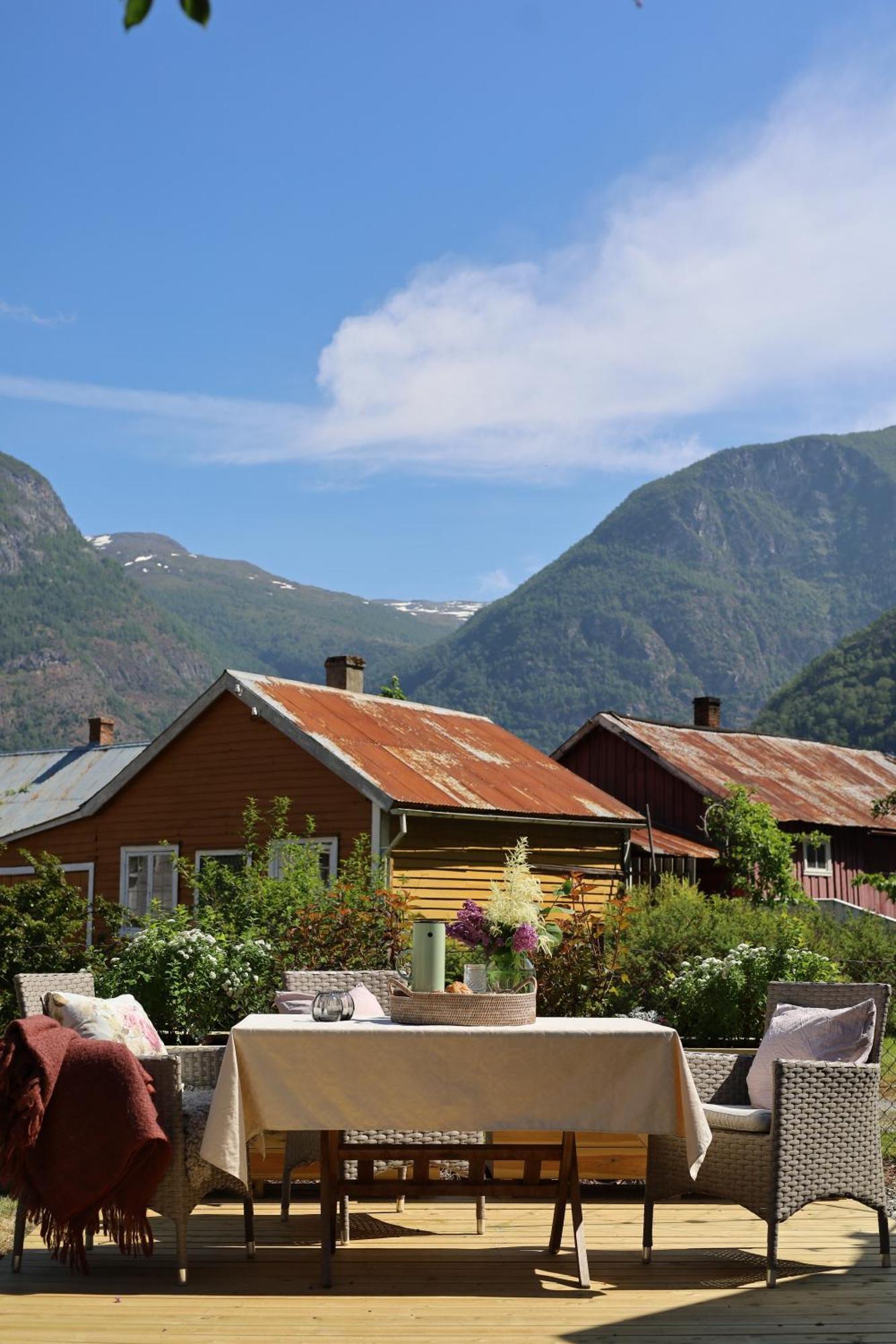 Veslegarden * Lærdalsøyri