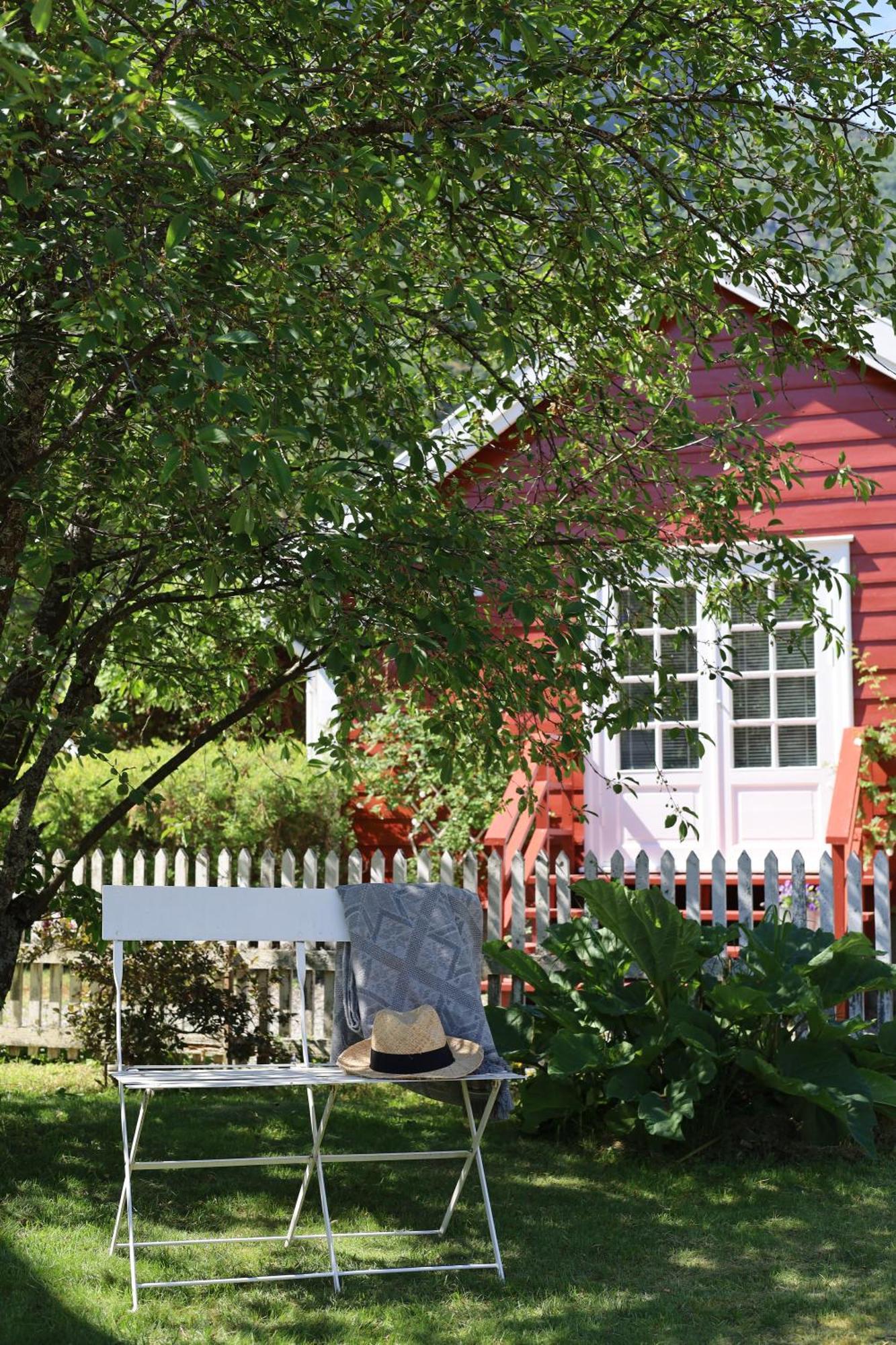 Veslegarden Holiday home